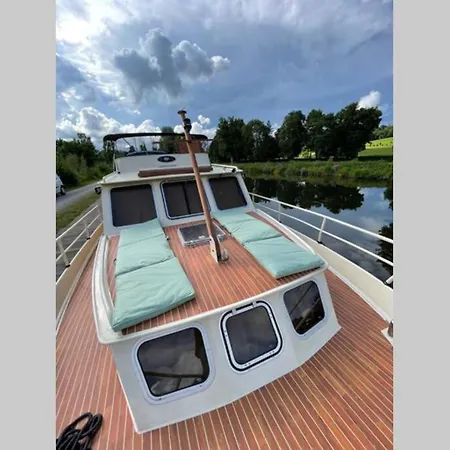 Botel : Elegante Vedette Hollandaise Sur La Somme Long